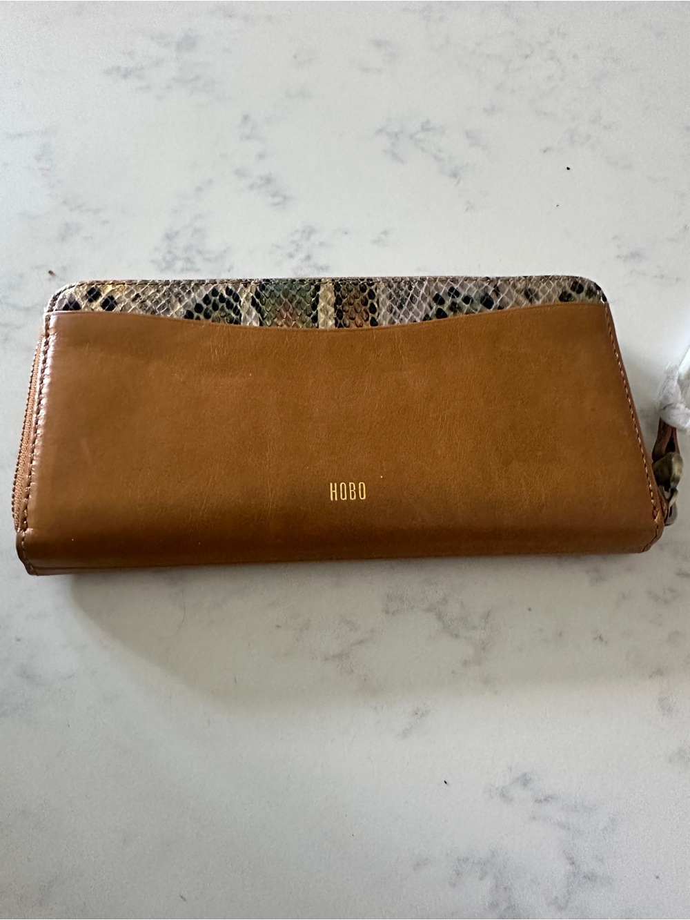 HOBO INTERNATIONAL Large Zip Around Natural Wallet Leather NWT Camel